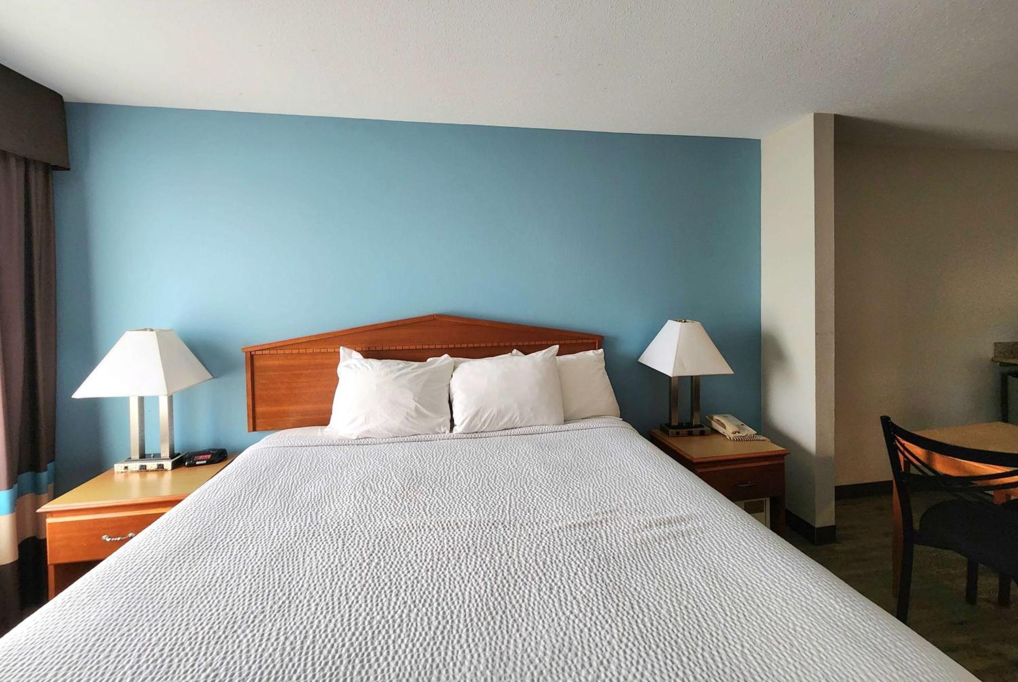 Days & By Wyndham Hotel Thibodaux