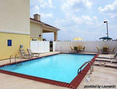Days & By Wyndham Hotel
